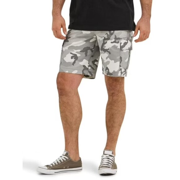 Lee Men's Hybrid Cargo Short with Flex Motion Waistband, Size 44, 10" inseam - Picture 1 of 7